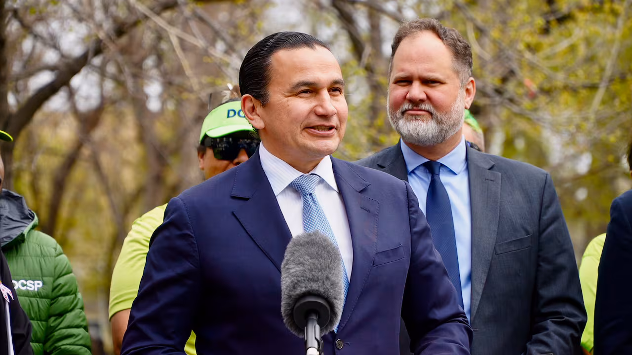 Manitoba'S Legislature Has A Decorum Problem — And This Week Made It Impossible To Ignore 1 Manitoba Premier Wab Kinew speaking at a podium during legislature proceedings as NDP committee conduct comes under criticism in May 2026