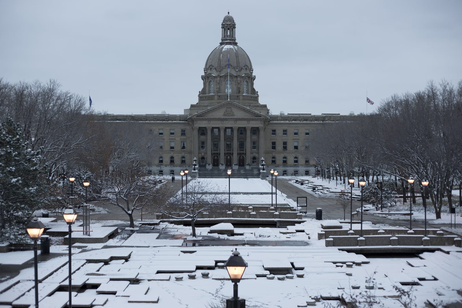 Alberta Referendum Mail-In Ballots 2026 — 520,000 Voters Skip The Polls 2 A mailbox with an election envelope, representing Alberta Referendum Mail-In Ballots being returned before the September 25 deadline
