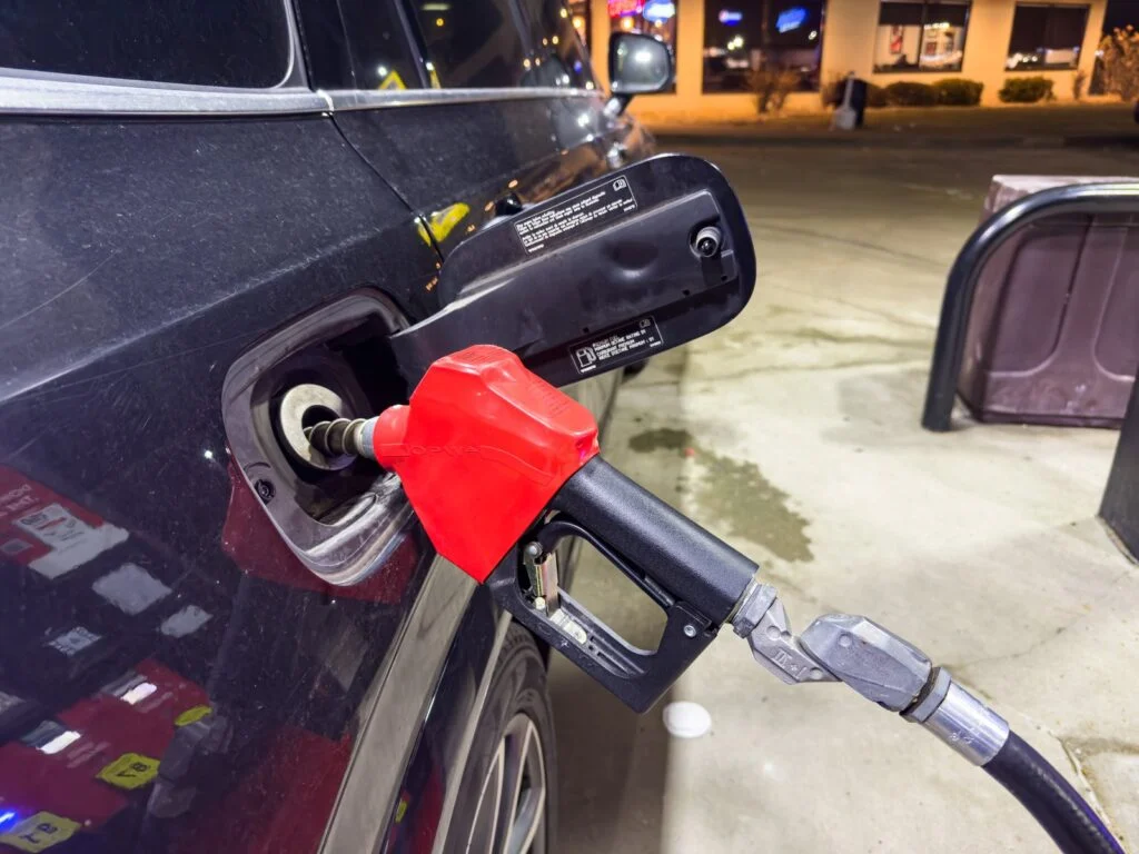 Winnipeg Gas Prices Jump: City Average Nears $1.90 A Litre Gas pump at a station - Winnipeg gas prices
