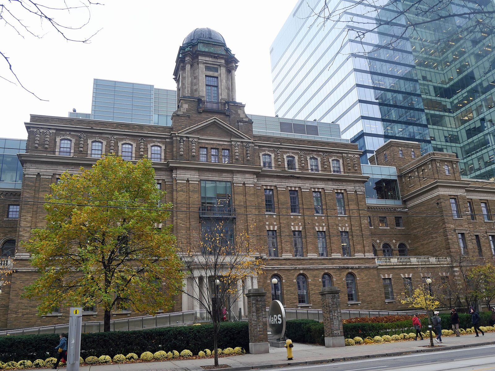 Mars And Vimy Forge Team Up — New Capital Pipeline For Canadian Defence Startups 1 MaRS Discovery District building in Toronto — partner in the new Vimy Forge capital pipeline
