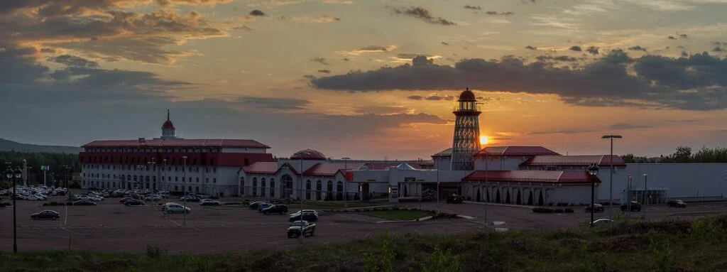 New Brunswick Online Gambling Review 2026: Private Casinos May End The Atlantic Lottery Monopoly Casino New Brunswick in Moncton at sunrise, the flagship casino as the New Brunswick Online Gambling review considers private operators
