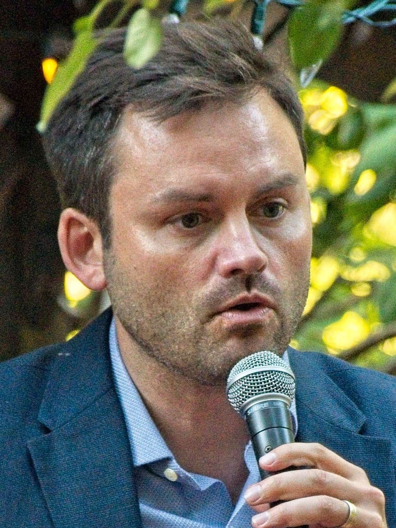 Quebec Election 2026 — Rivals Pile Onto Pq'S Referendum Promise In The Final Stretch 2 Quebec Election 2026: PQ Leader Paul St-Pierre Plamondon speaking at a campaign event